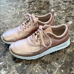 Nike Air Max Thea women’s rose gold 7.5